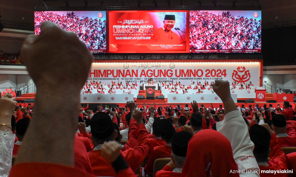 Anwar still PM if BN exits, but will Umno survive?