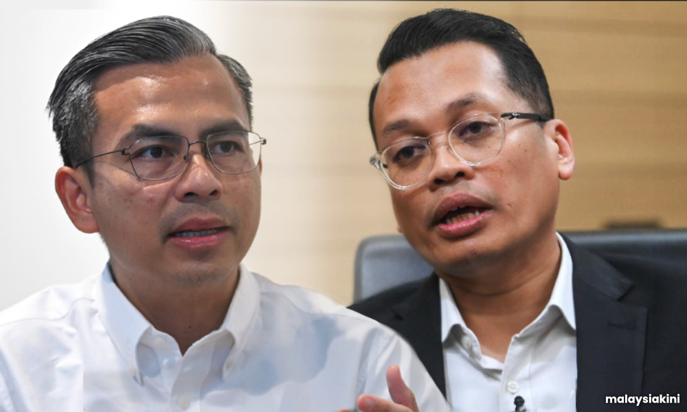 Cabinet red-cards ministers in football match