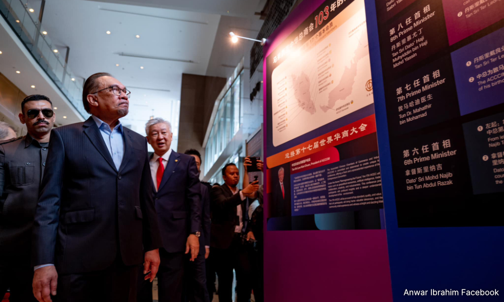 ‘Kita semua satu keluarga’ - dialog Cina PM disambut tepukan gemuruh