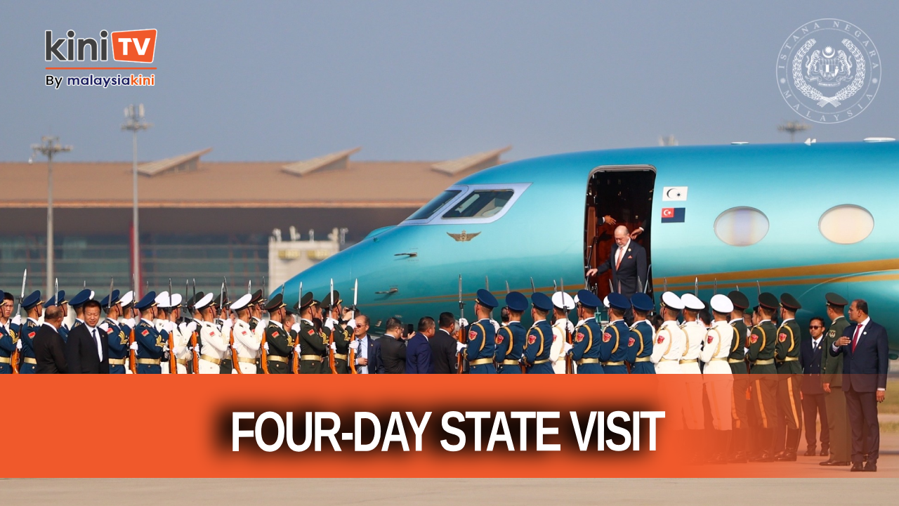 King arrives in China for maiden state visit