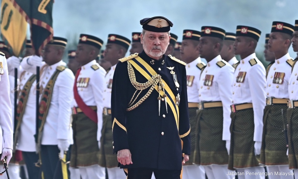Agong calls for speedy probe into child exploitation case