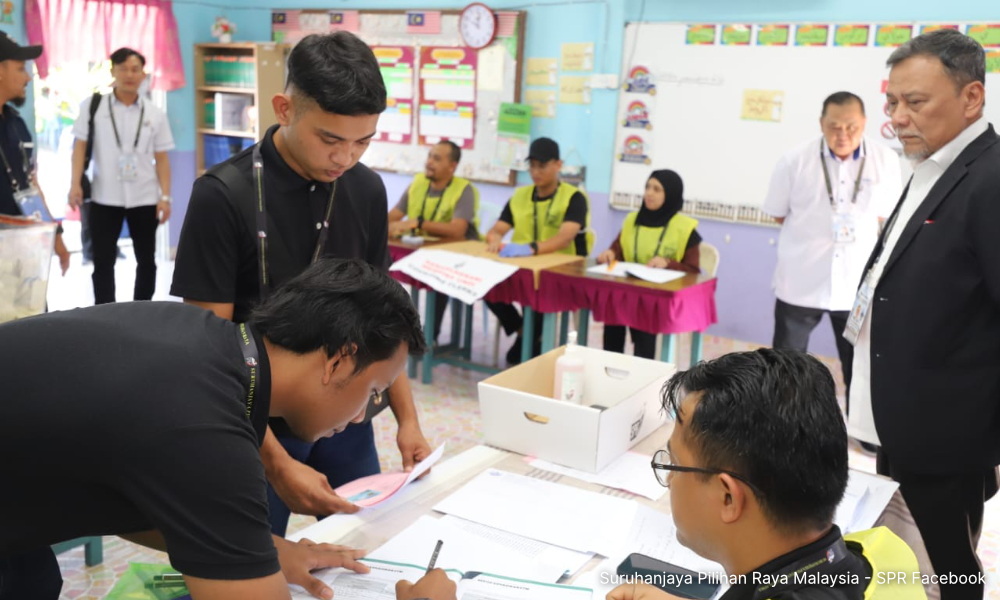 Voter turnout nears 48pct at 4pm- EC
