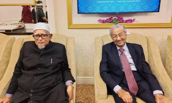 Mahathir akui gagal satukan Melayu, Hadi ajak Umno bermuhasabah