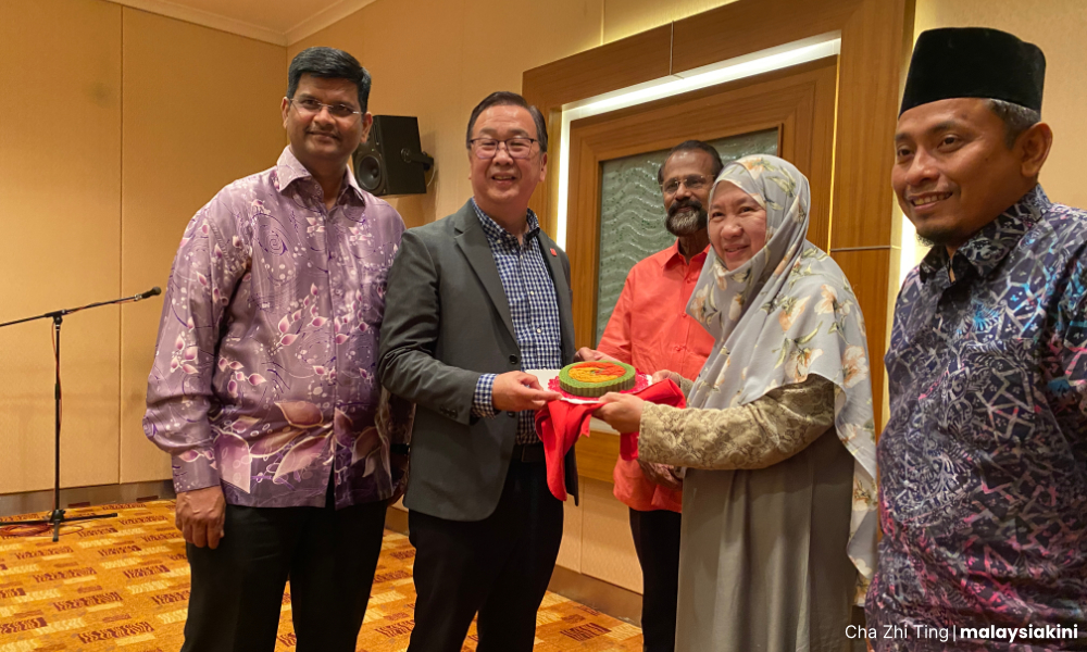 Tutup kasino: Gerakan mengeluh, PAS jamin tak jadi Taliban