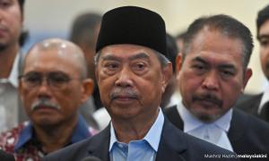 Kes Muhyiddin: Syarikat keluar empat cek RM800,000 kepada Bersatu