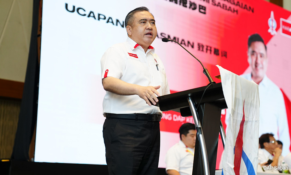 明年党大会商“不受封”限制,陆兆福强调“我没有头衔”