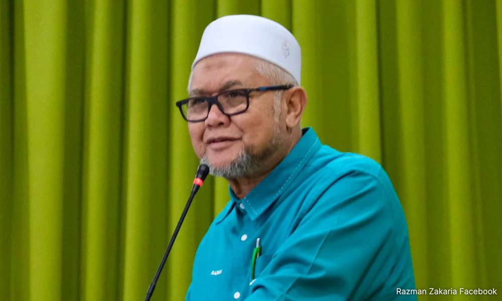 Poster Razman tanpa jawatan Pesuruhjaya PAS Perak jadi tanda tanya
