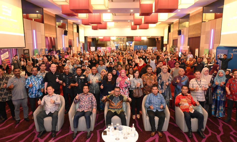 Penutupan Gemilang Program Selangor 1000 Digital 2024 di Daerah Gombak Mengangkat Ekosistem Digital Selangor