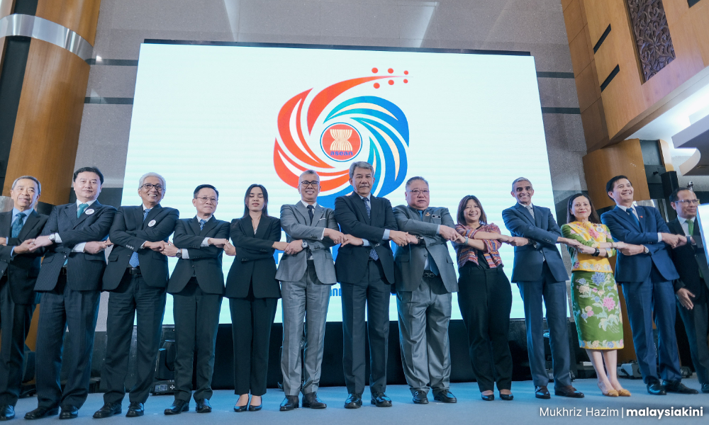 Asean akan bincang krisis Myanmar, ketegangan di Laut China Selatan