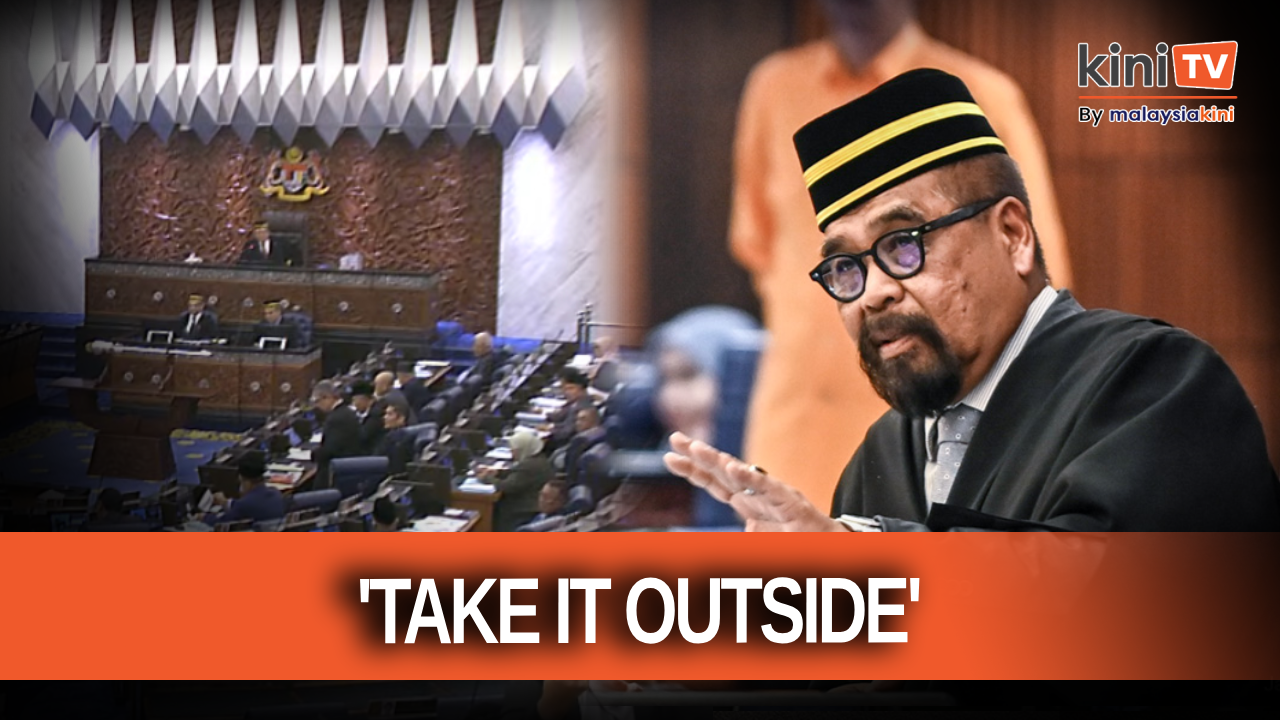 Deputy Speaker calls out MP for chatting in Dewan Rakyat