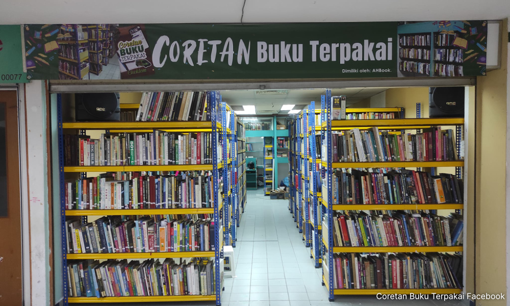 KOLUM | Melanjutkan budaya buku terpakai