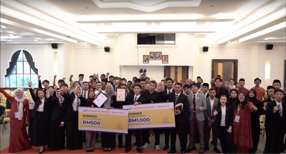 Should Malaysia Enforce Mandatory Climate Change Education in High School?