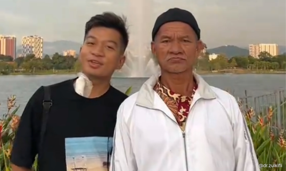 Father's love, son's courage tug at professor's heartstrings