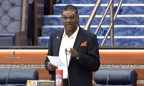 Rayer praises suspended Wan Fayhsal, invites him to 'cross over' to govt