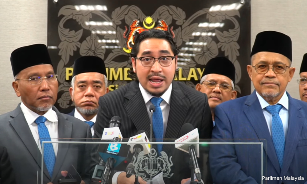 Coordinate with MPs, Wan Fayhsal tells flood aid givers