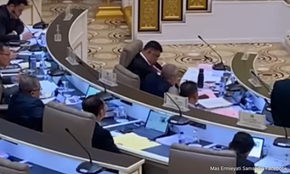 Malacca CM pans 'disrespectful' MP for spreading 'sleeping' clip