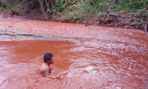 MOH collects blood samples from Orang Asli living downriver from iron mines