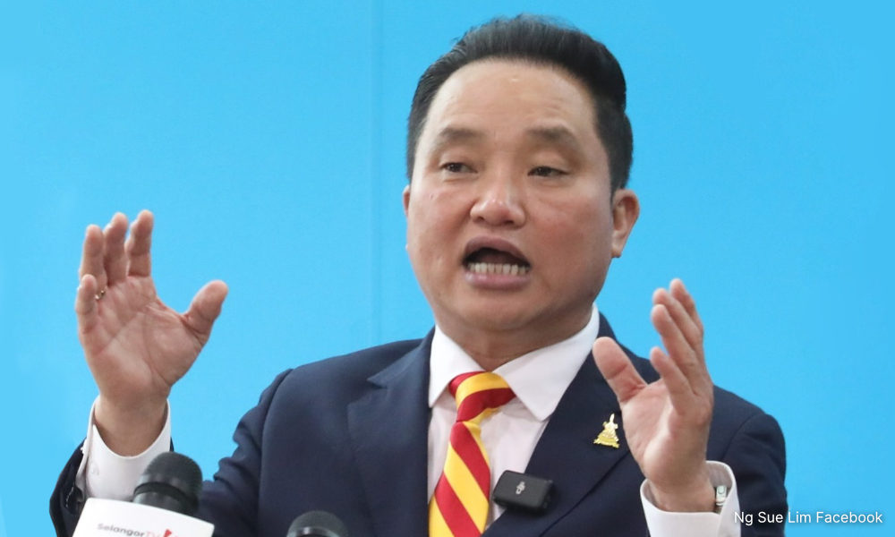 S'gor exco apologises over 'filming' of rapper in beauty centre raid