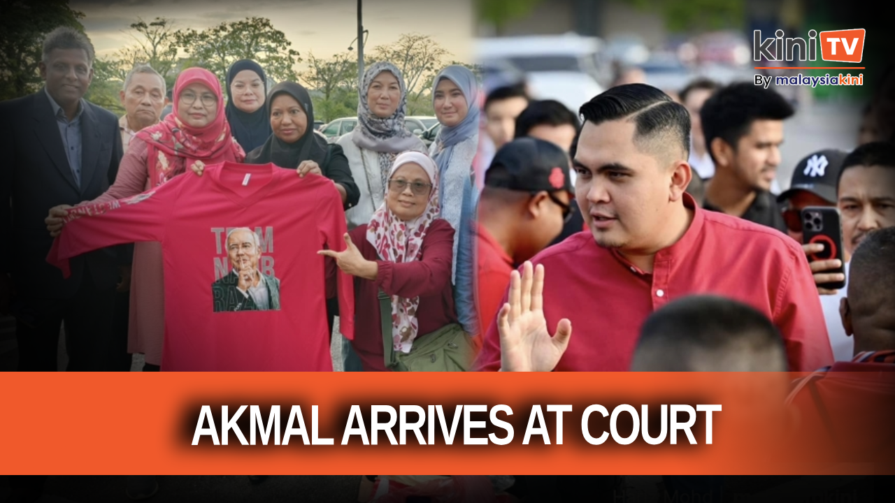 Najib's case: Akmal, PAS leaders arrive at court, crowd gathers outside