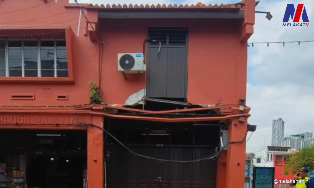 Melaka pantau struktur bangunan merah susulan runtuhan kecil