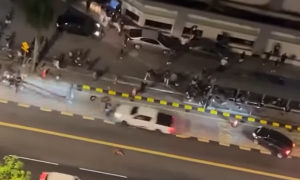 Vehicles plough into group outside KL nightspot, 2 injured