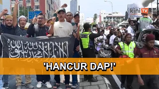 Peserta Himpunan Bangkit Ummah berarak ke IPD Dang Wangi