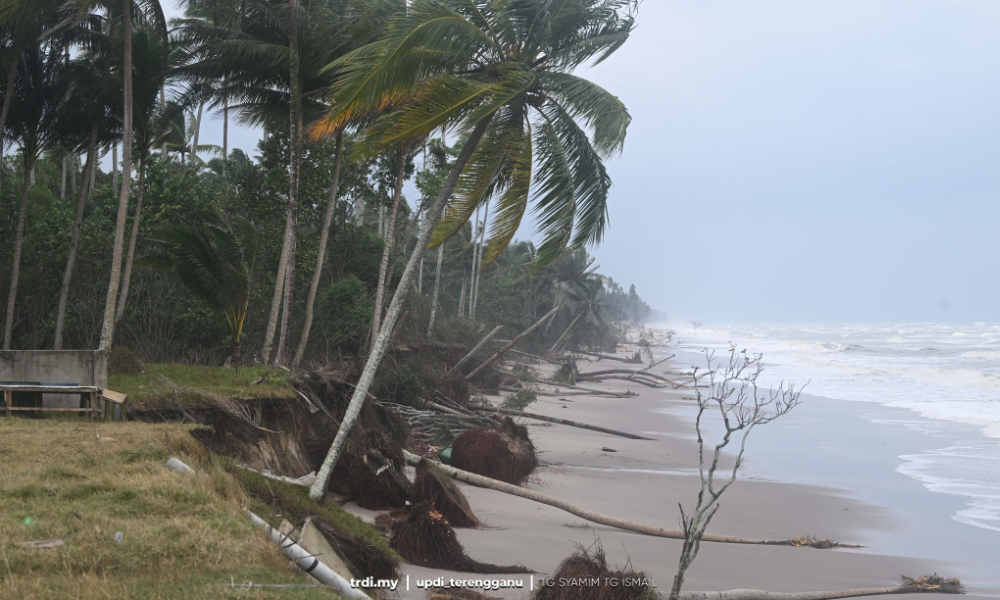 Polis: Jauhi pantai di musim tengkujuh