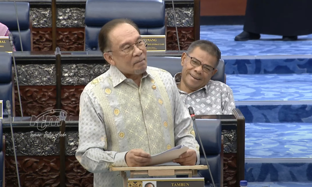 Govt agrees to name 2 opposition reps to Parliamentary Services Council