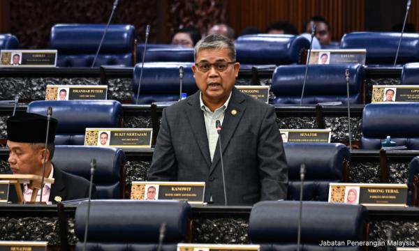 Top Story Ministry backs police action against religious extremism under Sedition Act PARLIAMENT | Aaron says the right to vocal debate must not be misused. Malaysiakini Team 3 h ago ⋅ 15