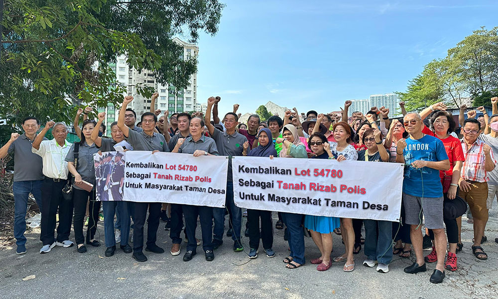 Taman Desa residents protest sale of police reserve land