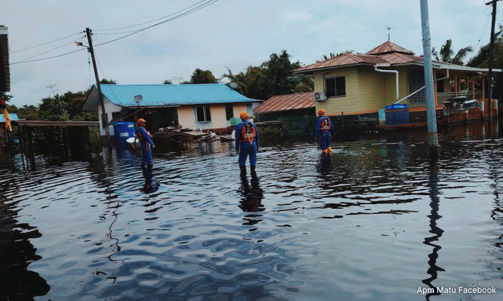 Flood situation in Sabah, S'wak unchanged this morning