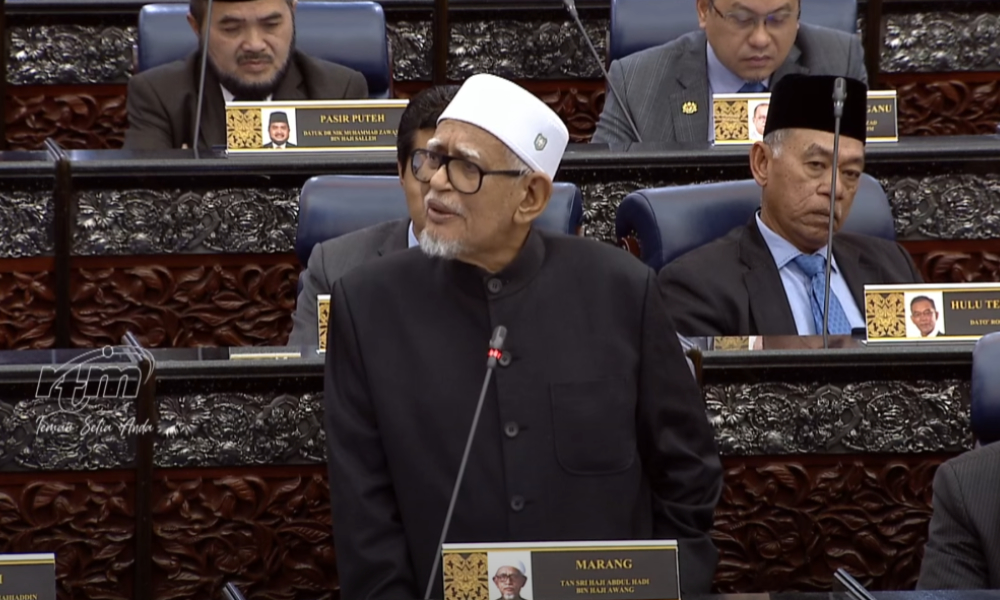 Hadi tutup perbahasan RMK13 dengan pantun sindir PM 1 c820b09aee56b9606bab111b653f4cce