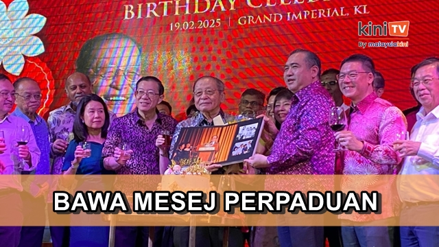 Majlis ulang tahun Kit Siang meriah, namun ada tersirat