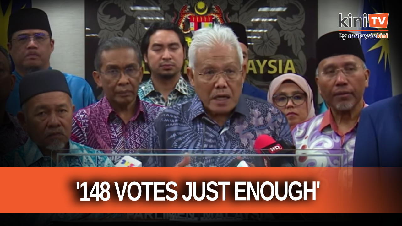 Govt lucky to just get enough votes, says Hamzah on Constitution amendments