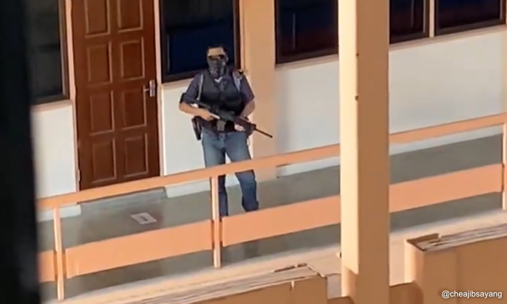 Lelaki bersenjata di politeknik hanya simulasi keganasan - Polis