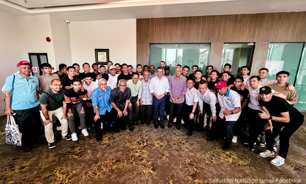 Tiga NGO sumbang RM200,000 pada pegawai, pemain KDA FC