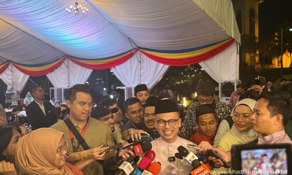 MCMC tak ambil tindakan lanjut terhadap 3 penyampai Era FM - Fahmi