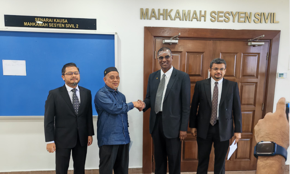 Pesuruhjaya PAS Pulau Pinang mohon maaf pada Rayer di mahkamah 1 6d801cad04e7a02e41a54f6c314e3d8b