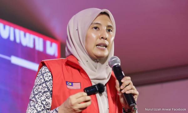 YOURSAY | Was hat Izzah erreicht, außer Reformasi zu schreien?
