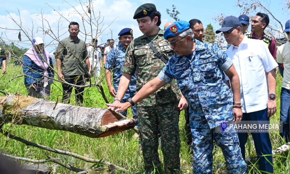 Sultan Pahang tinjau lokasi pencerobohan tanah di Raub