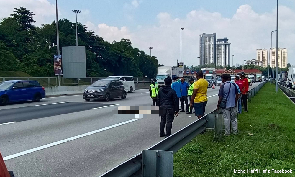 Wanita yang mati  jatuh dari kereta selepas bergaduh dengan suami