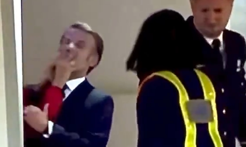 Muka ditolak isteri, presiden Perancis kata hanya bergurau