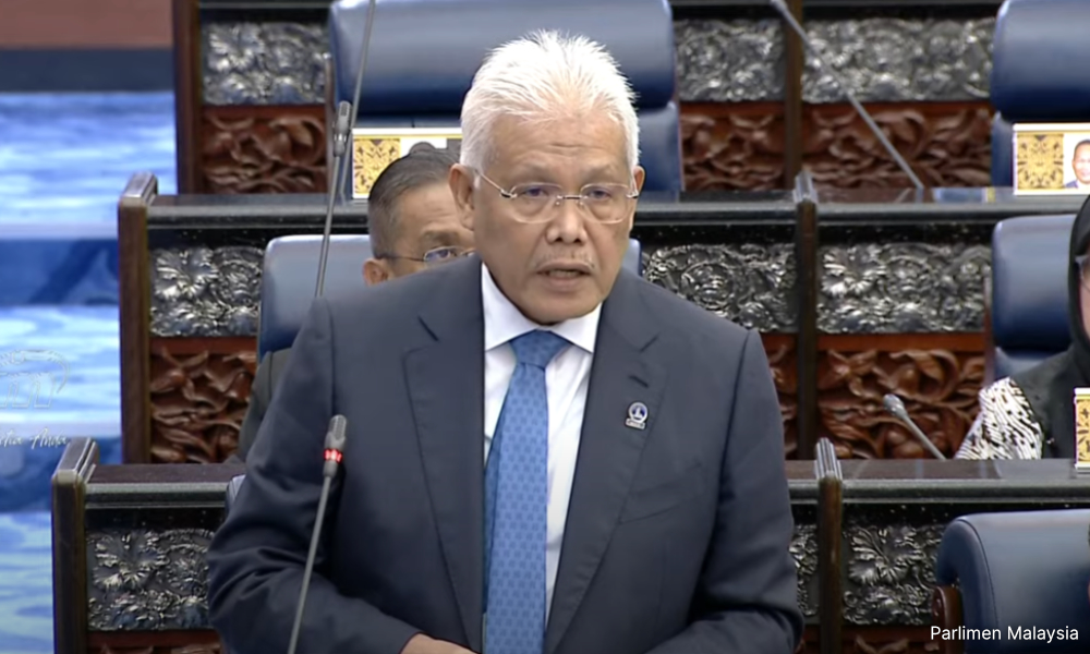 ULASAN | Hamzah Zainudin - panglima perang tanpa medan 1 8f52ba6e50a7cb003eeabe5c85ffa034