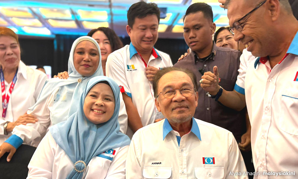 Pemuda Bersatu perlekeh kempen media sosial PKR untuk Anwar