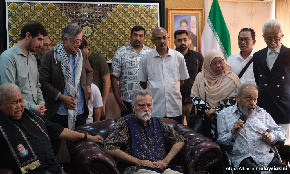 Activists rally behind Iran, call for Muslim unity against Zionist aggression