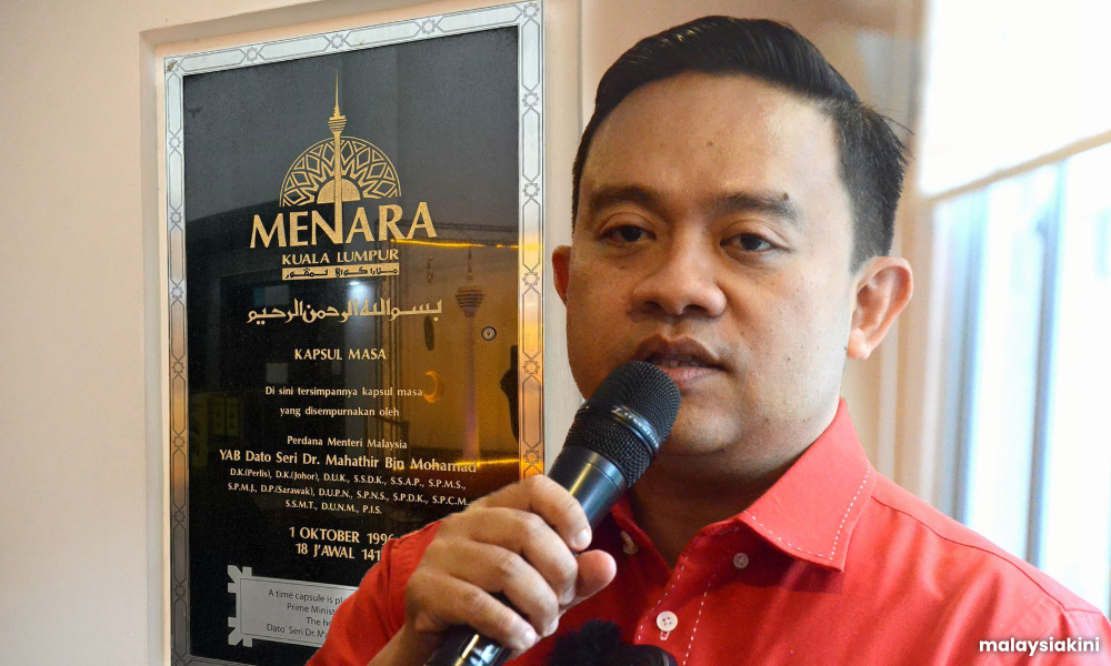 Padam sejarah Dr M? Bersatu bidas pengalihan plak Wawasan 2020