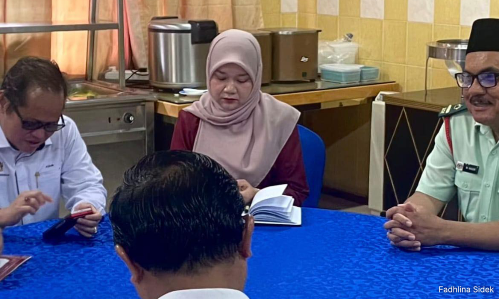 Insiden tular gaduh di sekolah:  4 murid digantung, 14 terima amaran