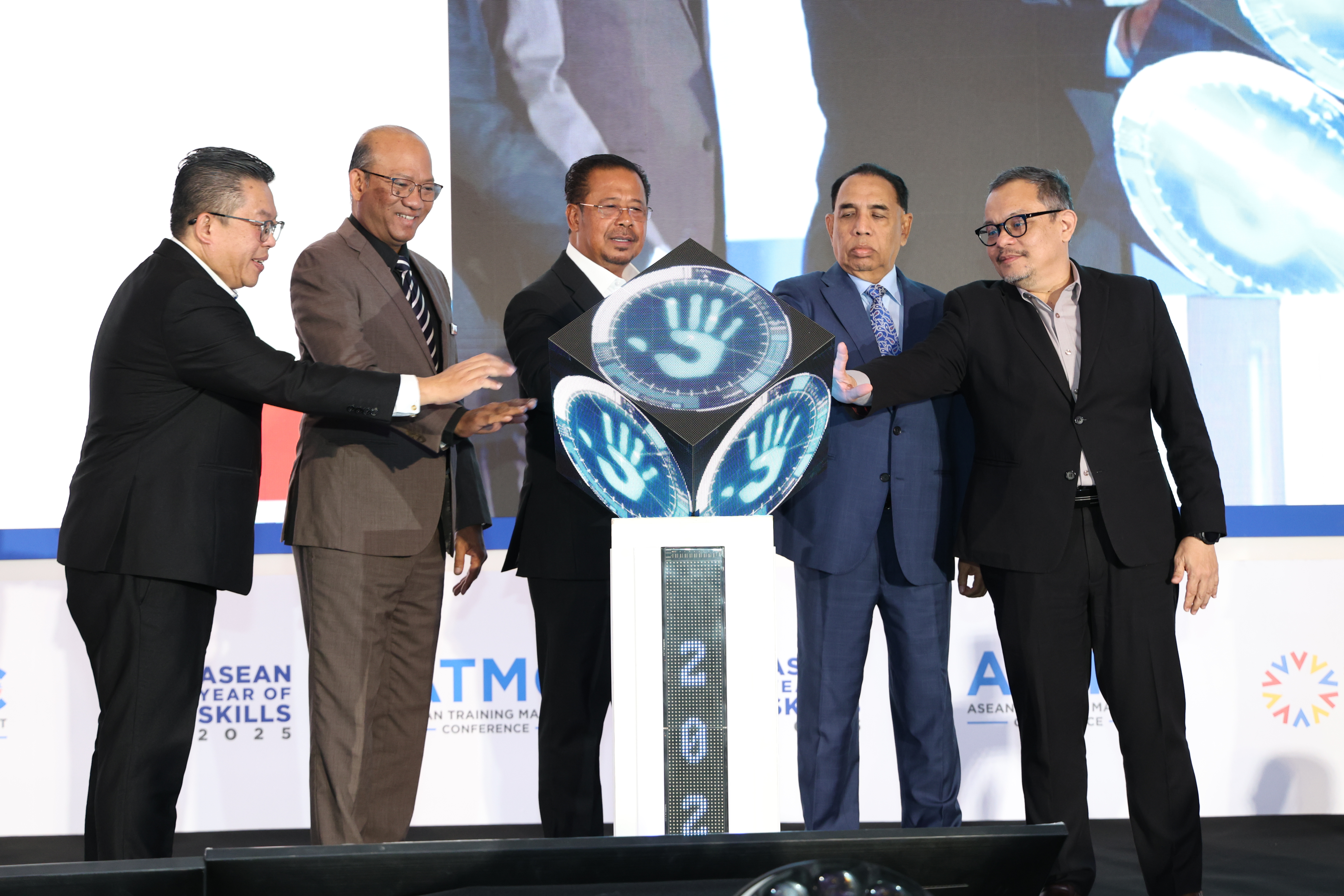 Malaysia champions ASEAN Skills Agenda at ATMC 2025