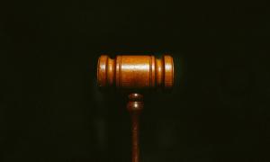 太平监狱再五狱警被控，监狱局允尊重司法程序