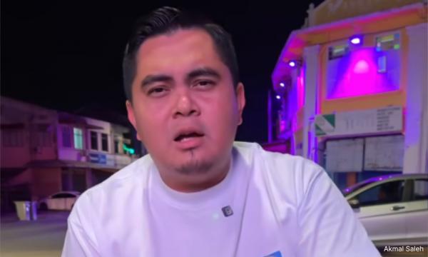Flag gaffe concerns are about patriotism, not politics, Akmal tells Loke